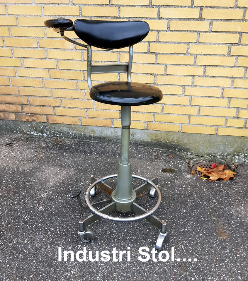 Industri STOL