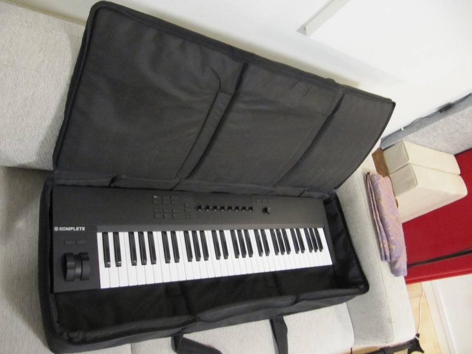 Midi keyboard, Native Instruments