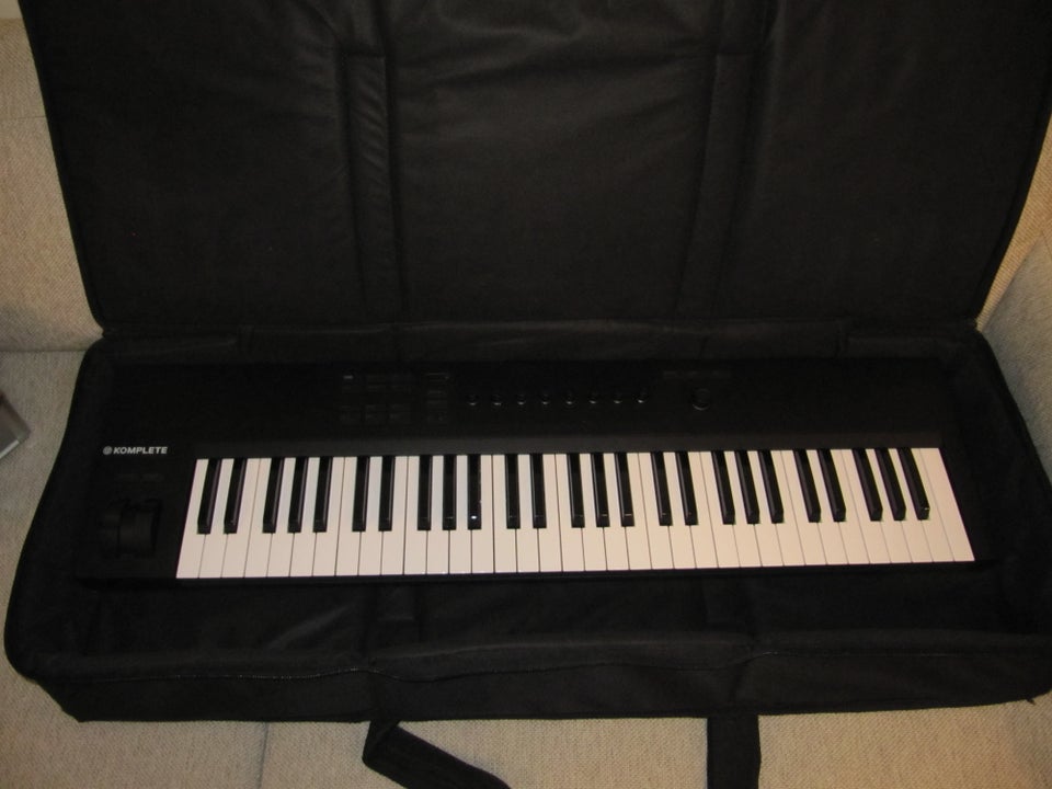 Midi keyboard, Native Instruments