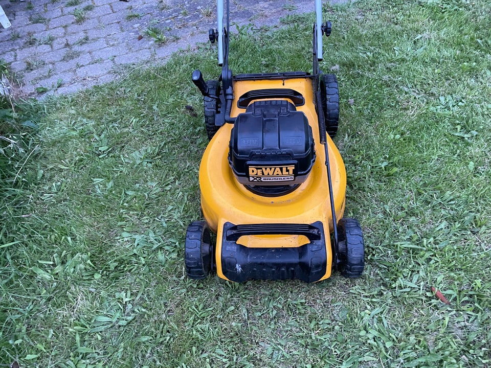 Anden plæneklipper DeWalt