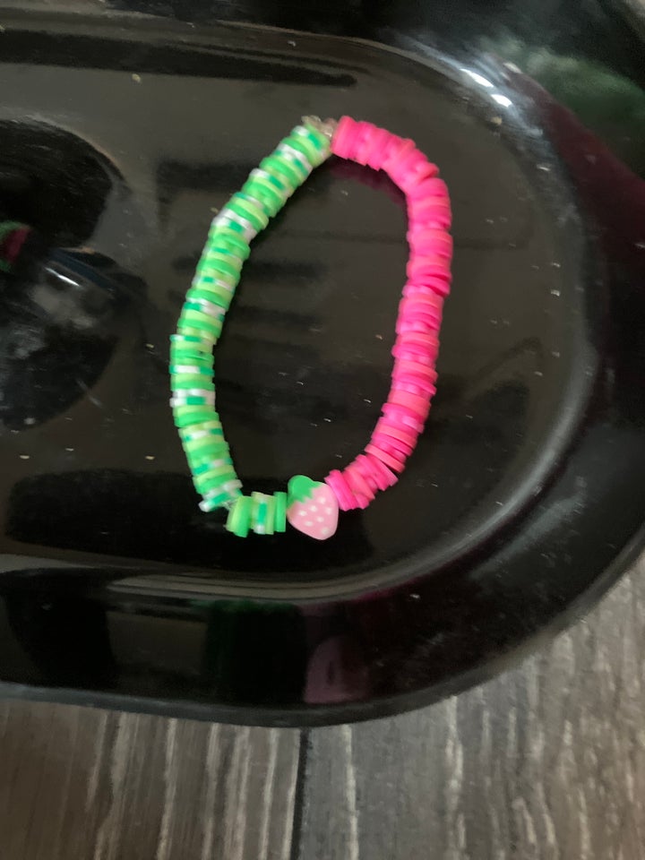 Armbånd, perler, Smykkehjerte