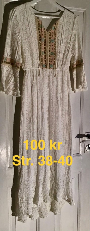 Anden kjole, Forskelligt, str. L