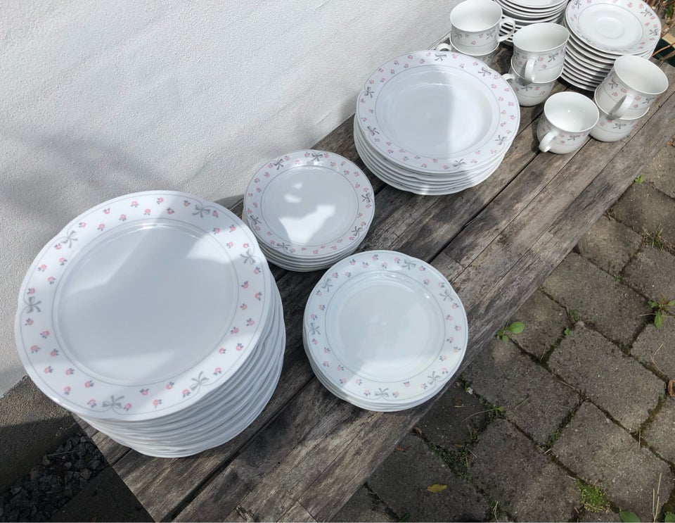 Porcelæn Tallerkner kopper