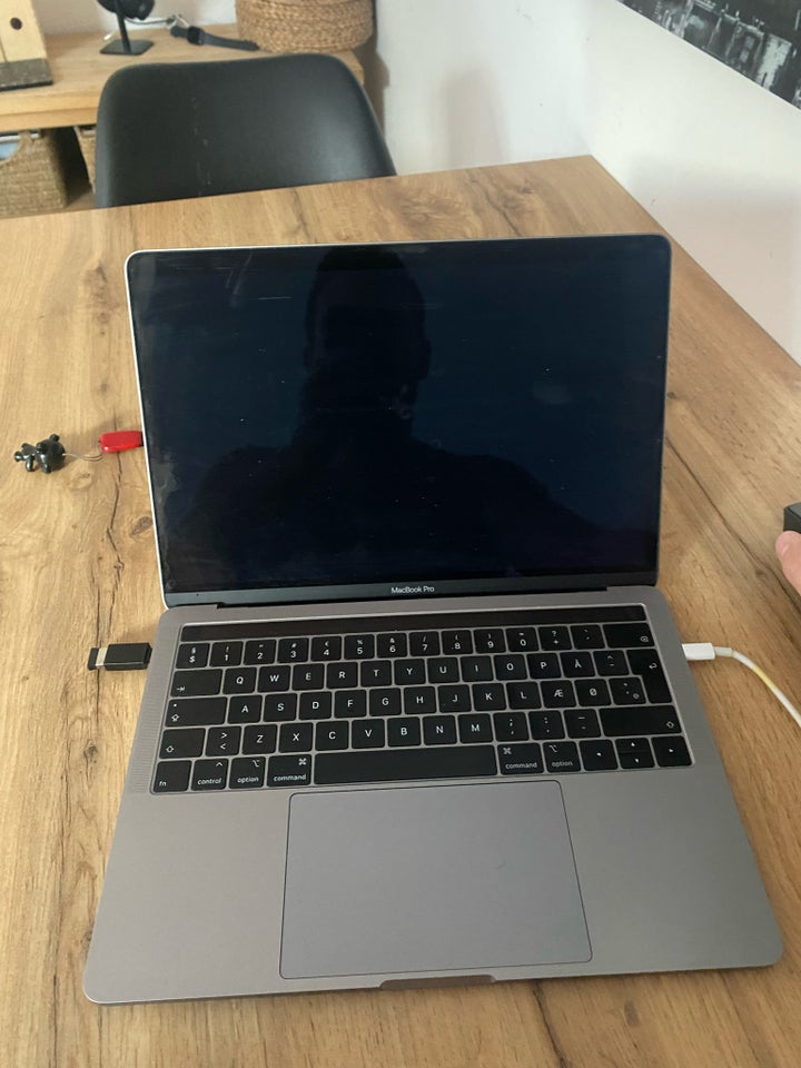 MacBook Pro 2019 24ghz GHz