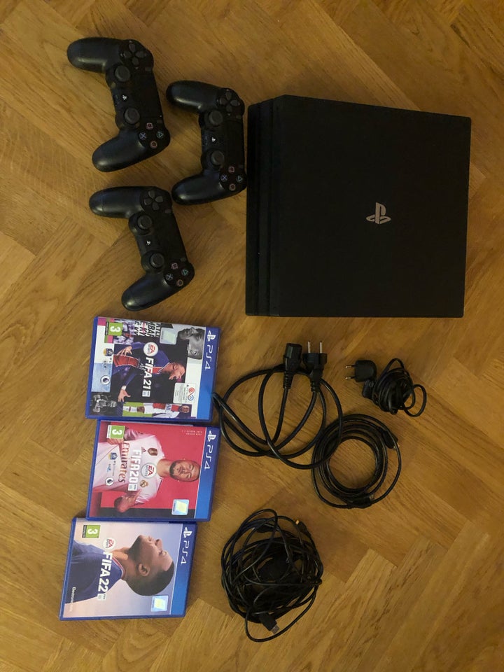 Playstation 4, God