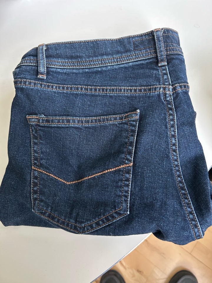 Jeans, Pierre Cardin, str. 32