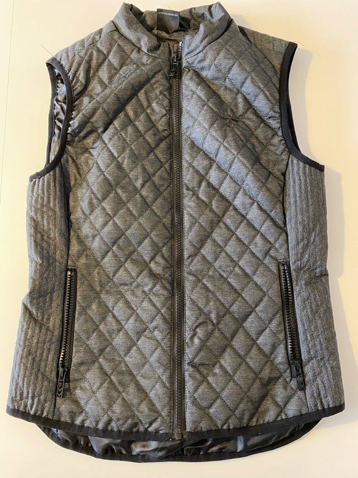 Vest, Hummel, str. 34