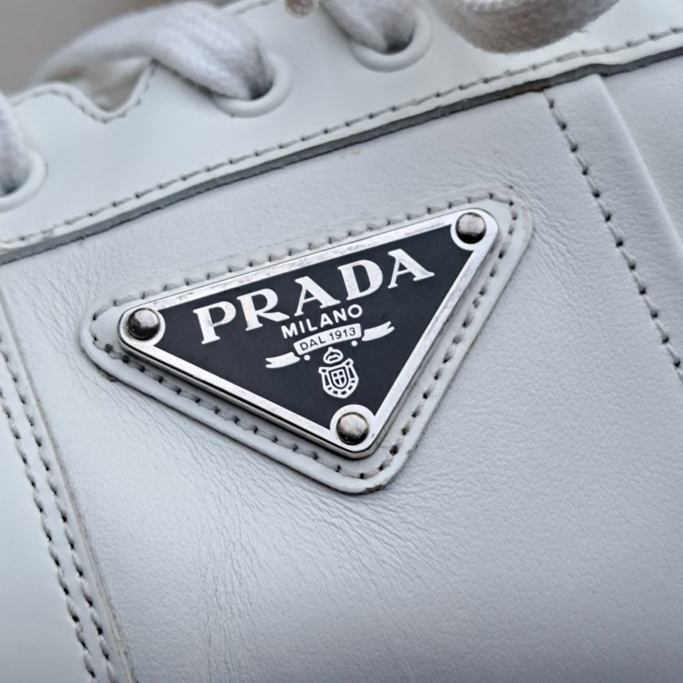 Sneakers, str. 43,5, Prada