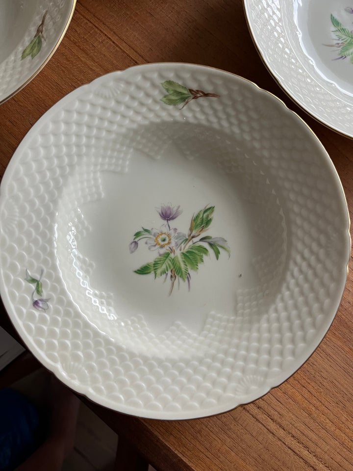 Porcelæn, BG dybe tallerkner