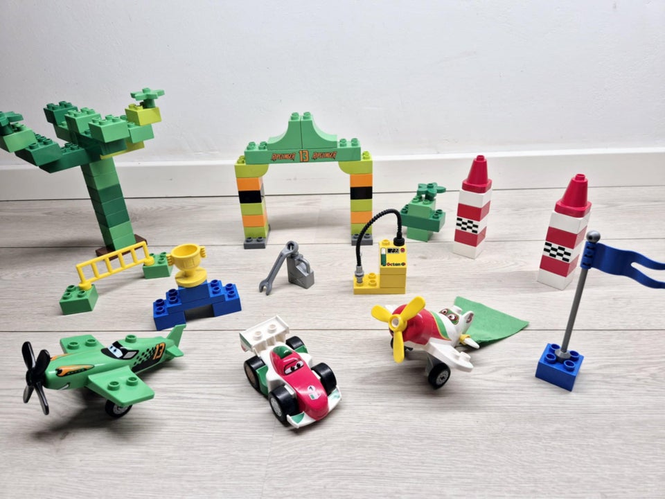 Lego Duplo, Disney cars og planes