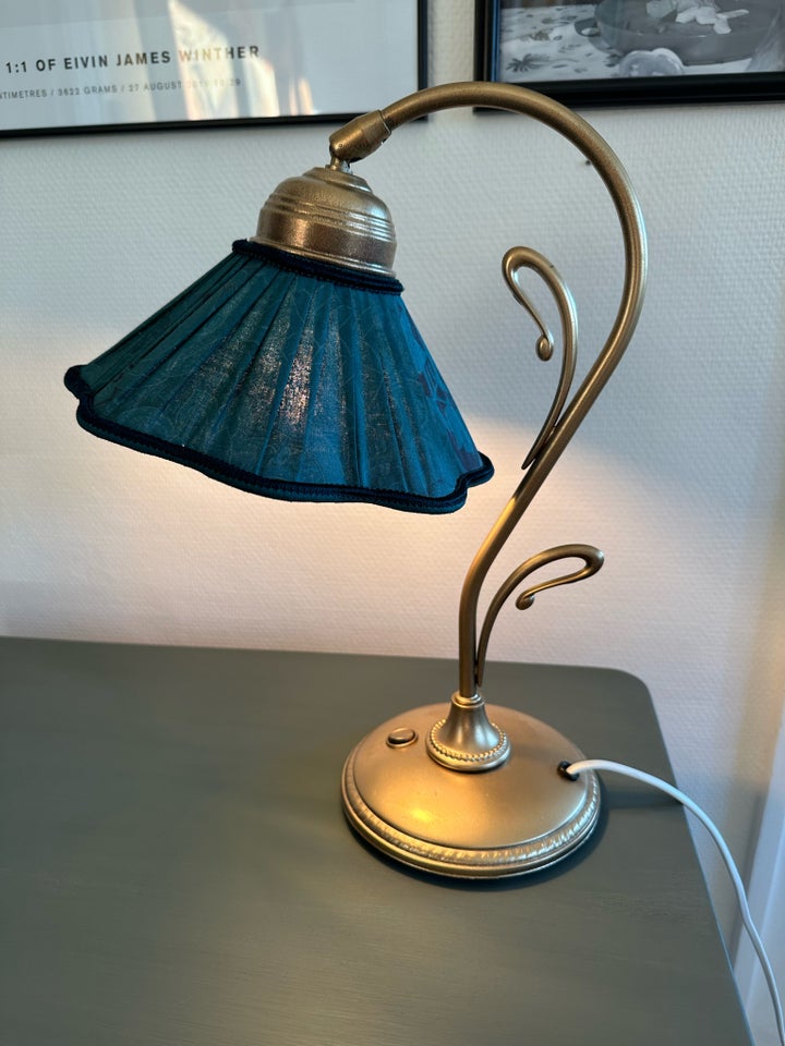 Anden bordlampe, Chic antique