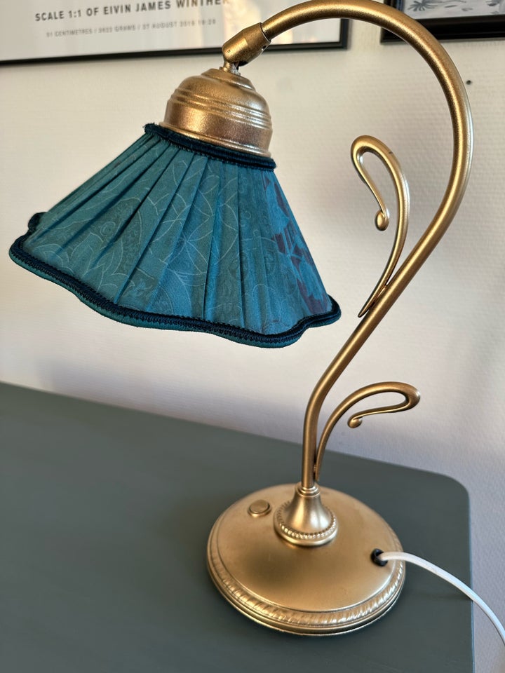 Anden bordlampe, Chic antique