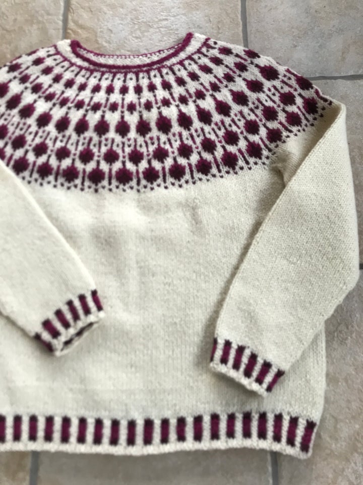 Sweater, Håndstrikket i norsk uld,