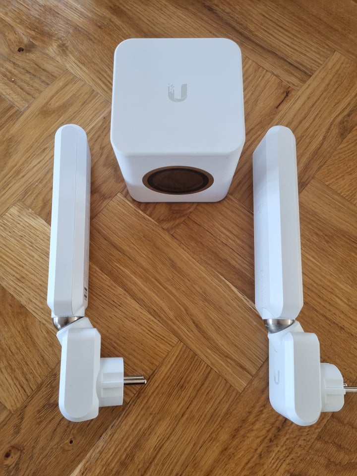 Router, wireless, Ubiquiti