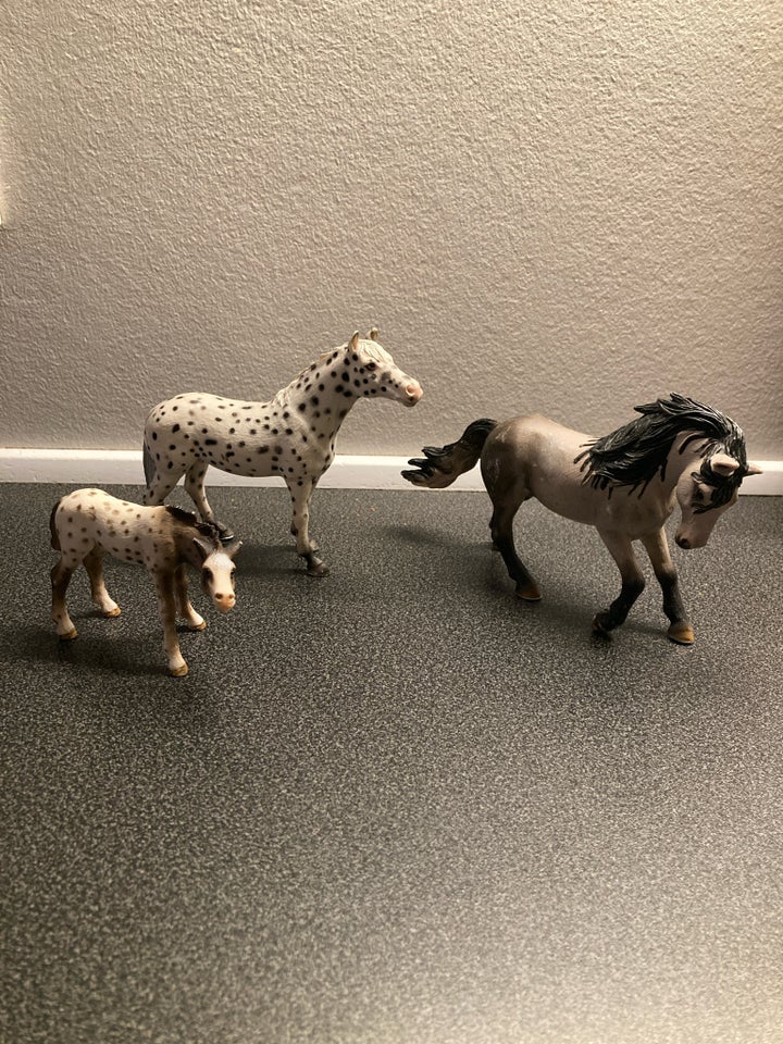 Figurer, Schleich