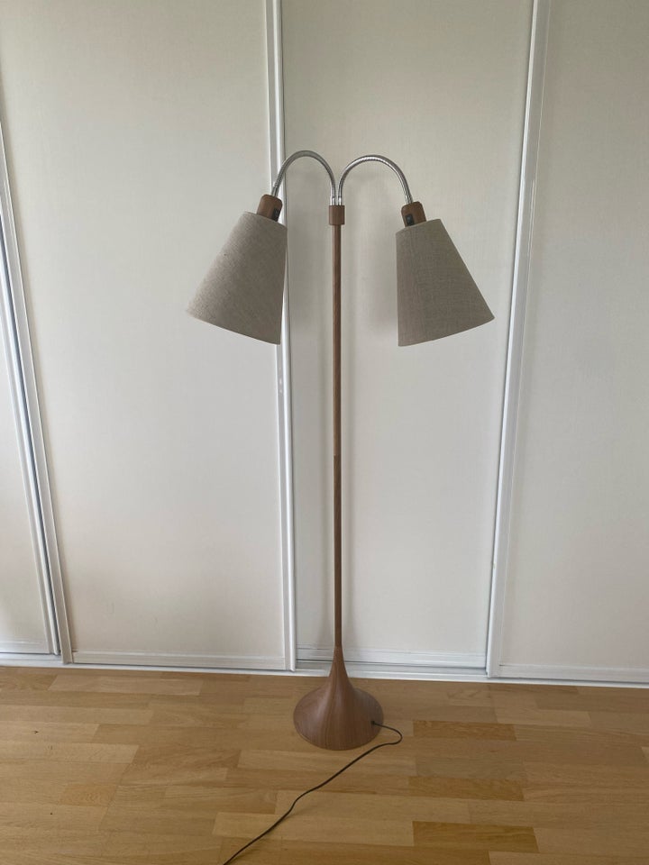 Gulvlampe, NielsenLight