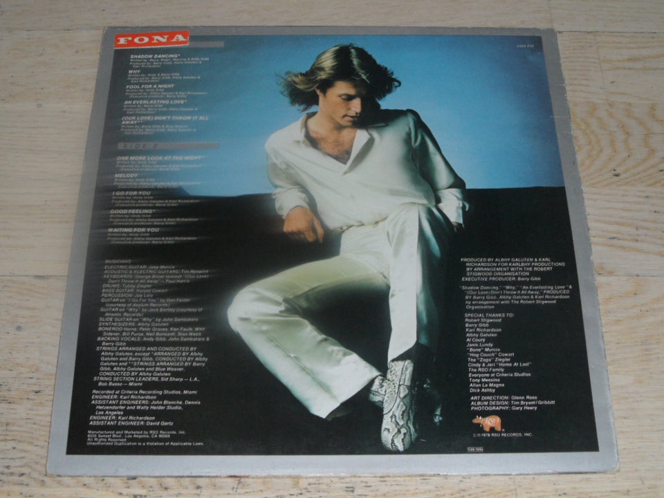 LP, ANDY GIBB, SHADOW DANCING