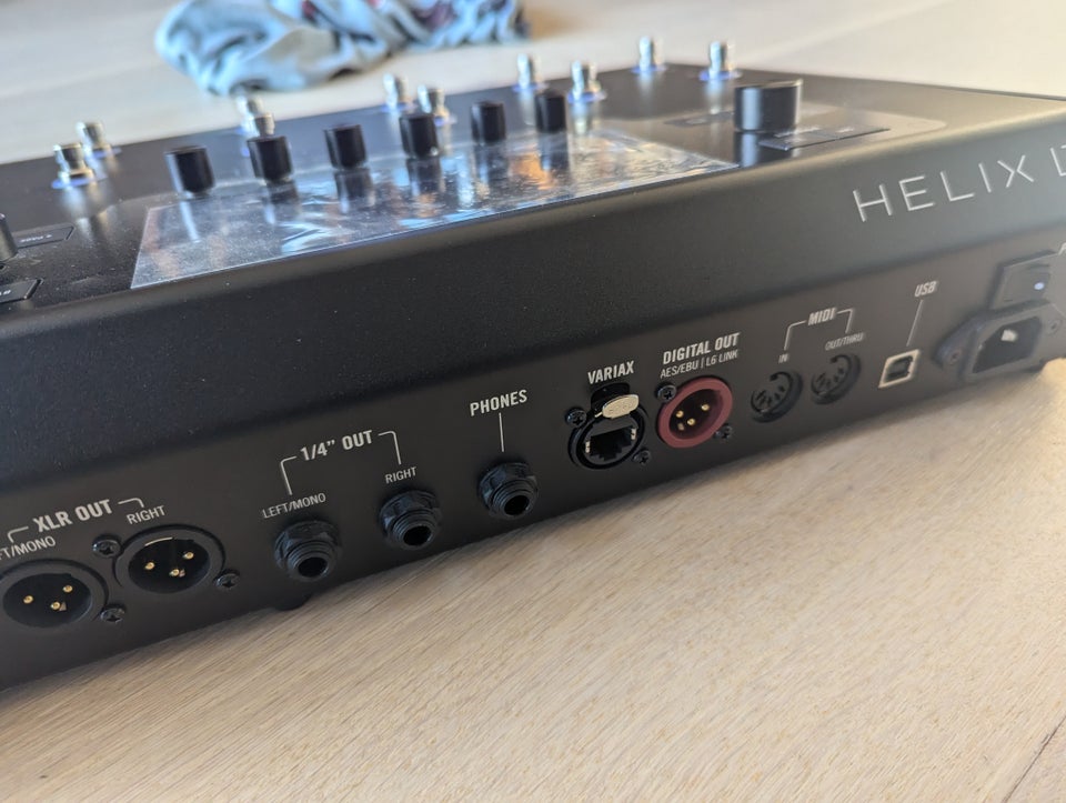 Amp Modeler, Line 6 Helix LT