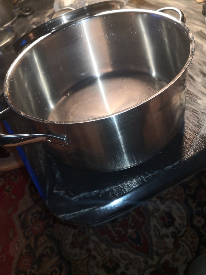 Gryde med låg, Fissler