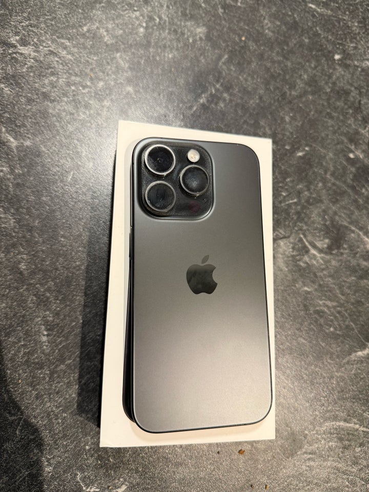 iPhone 15 Pro, 128 GB, sort