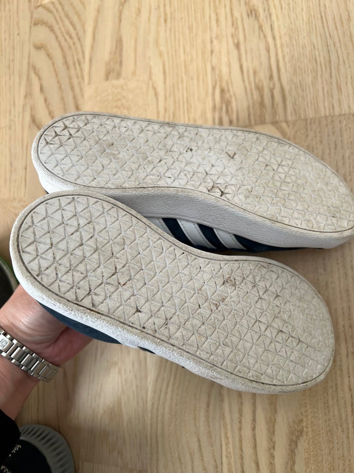 Sneakers, str. 32, Adidas