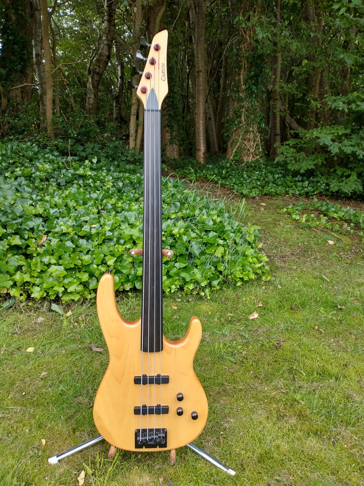 Elbas, Carvin Fretless