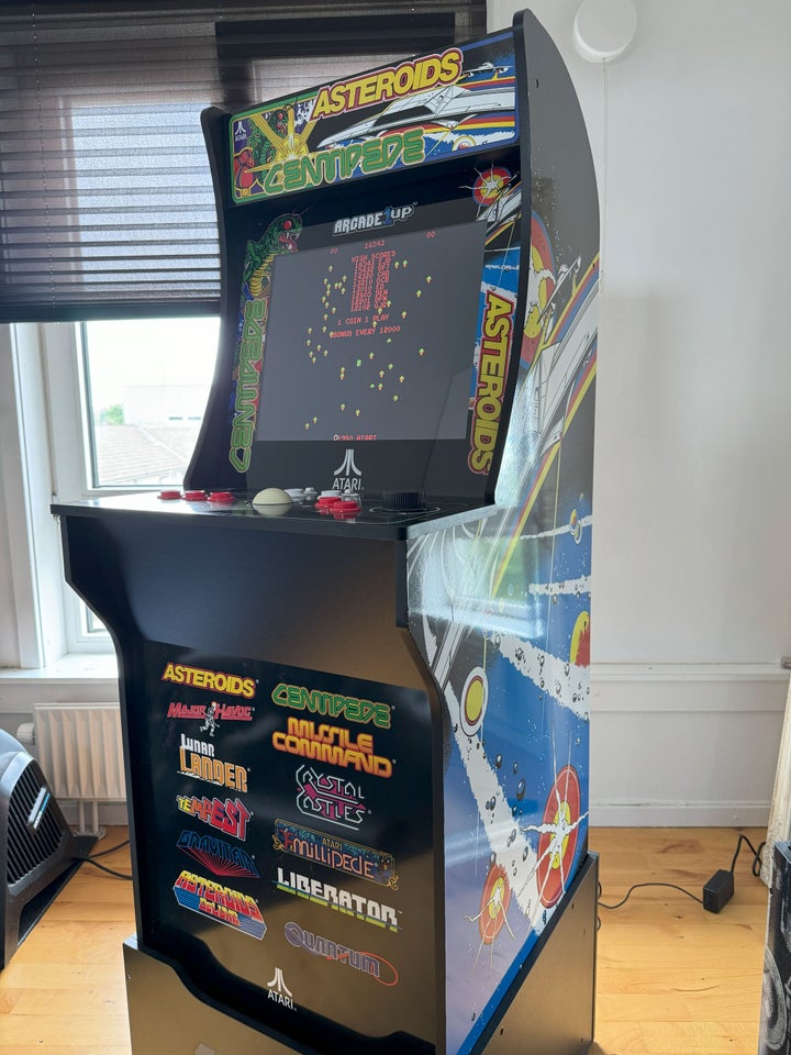 Arcade1up arkademaskine God