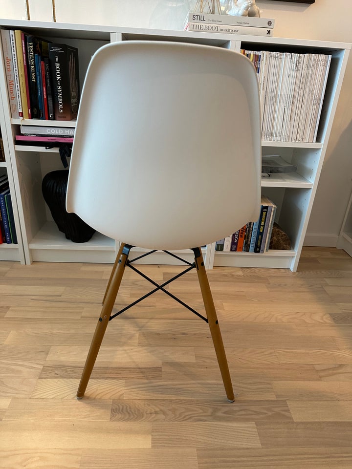 Eames DSW  Stol