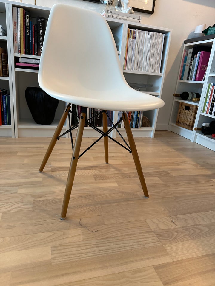 Eames DSW  Stol