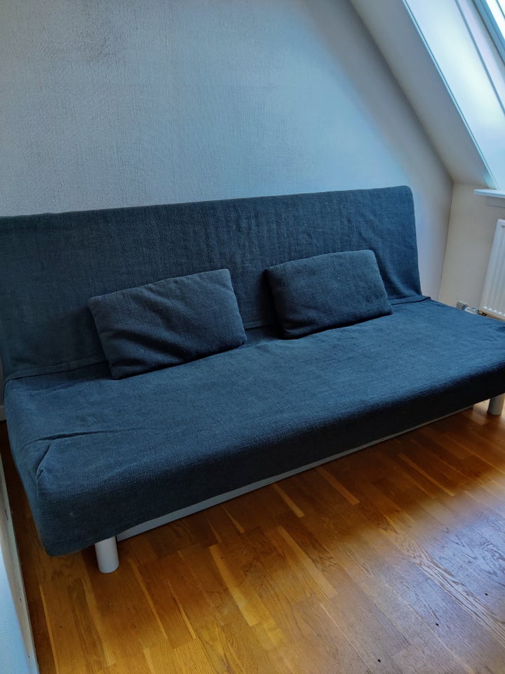 Sovesofa Seng b: 140 l: 200 h: 40