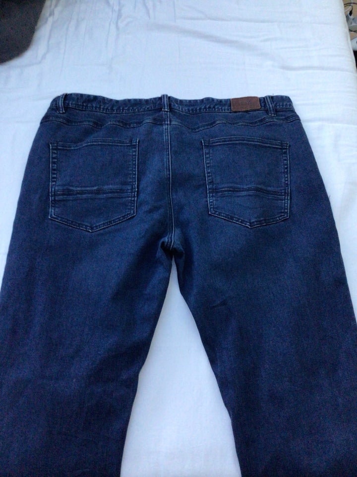 Jeans, Bison, str. 40