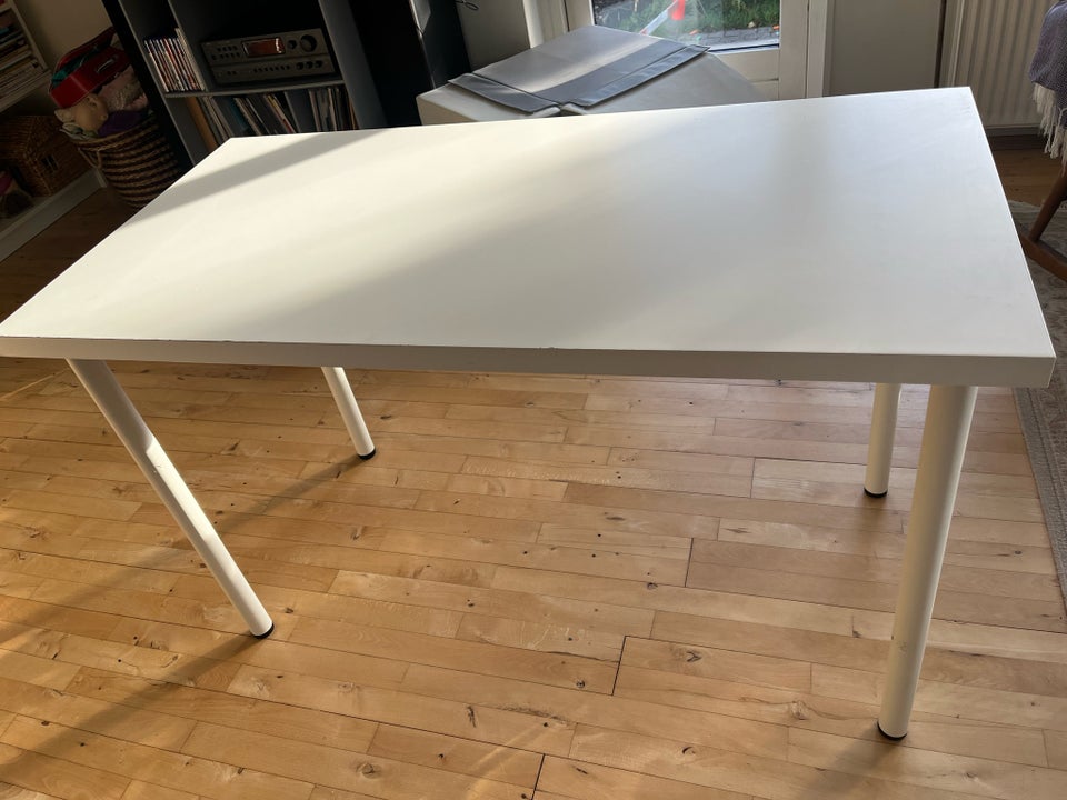 Skrivebord, IKEA, b: 120 d: 60 h: 70