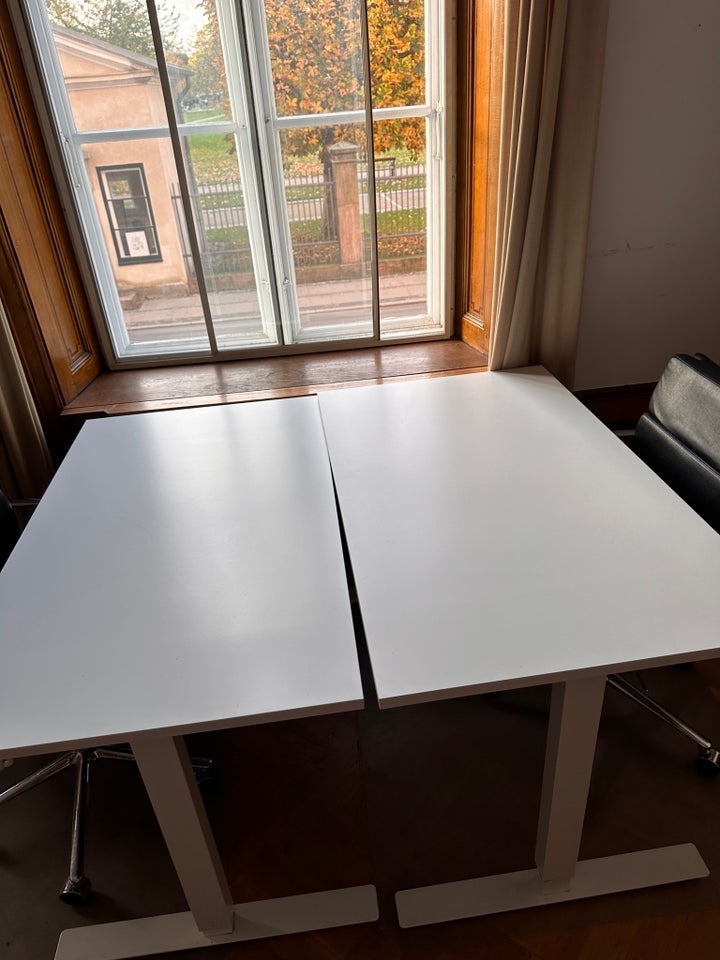 Skrivebord, Ikea, b: 120 d: 70