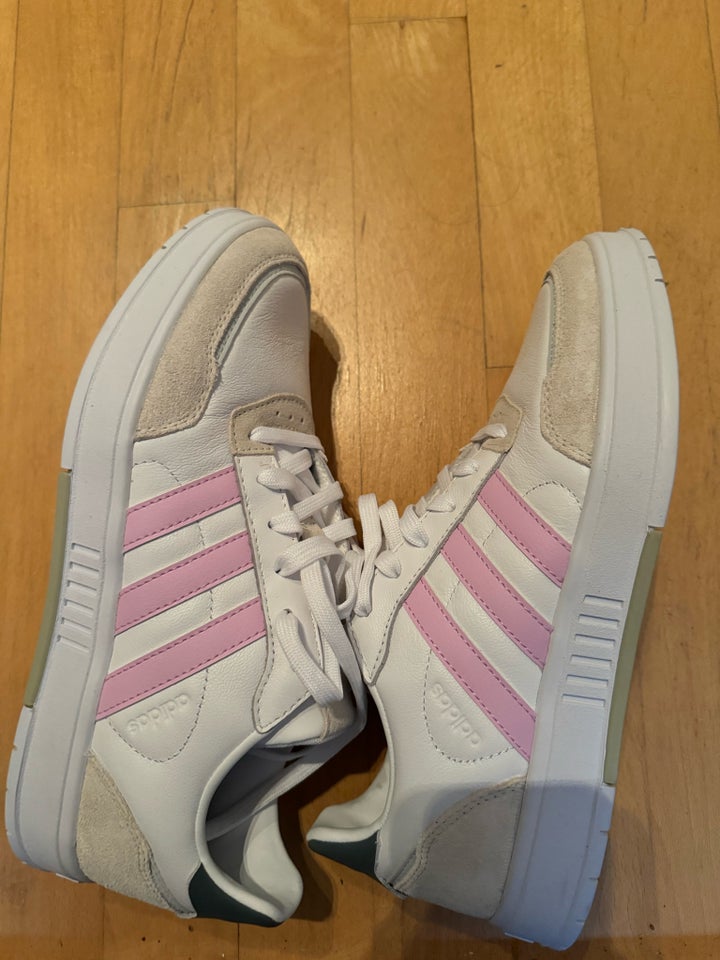 Sneakers, str. 42,5, Adidas