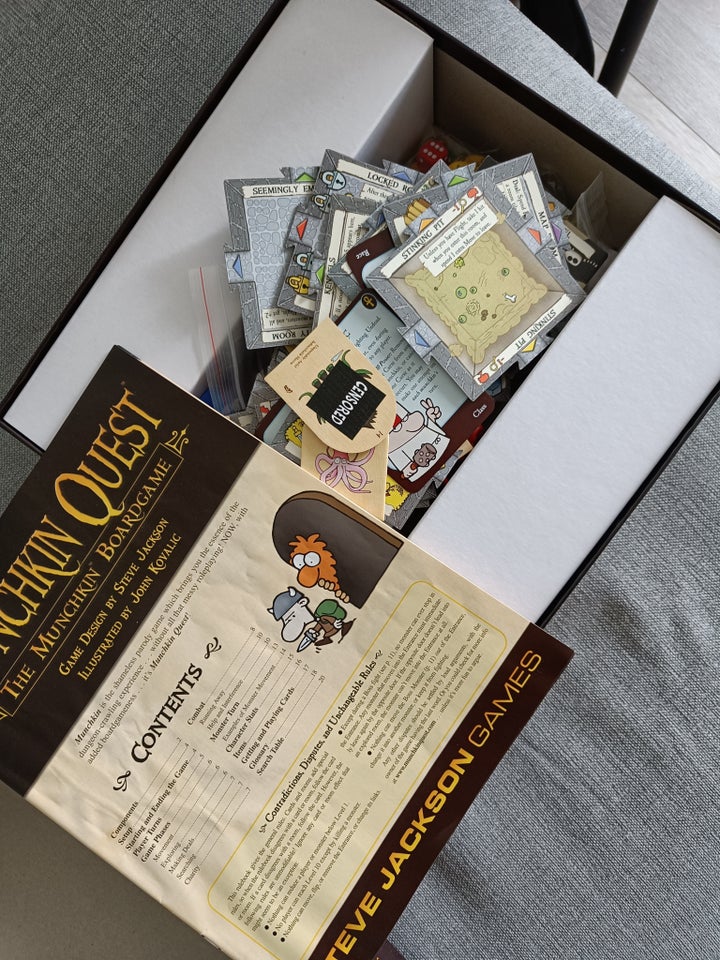 Munchkin Quest - the Munchkin board