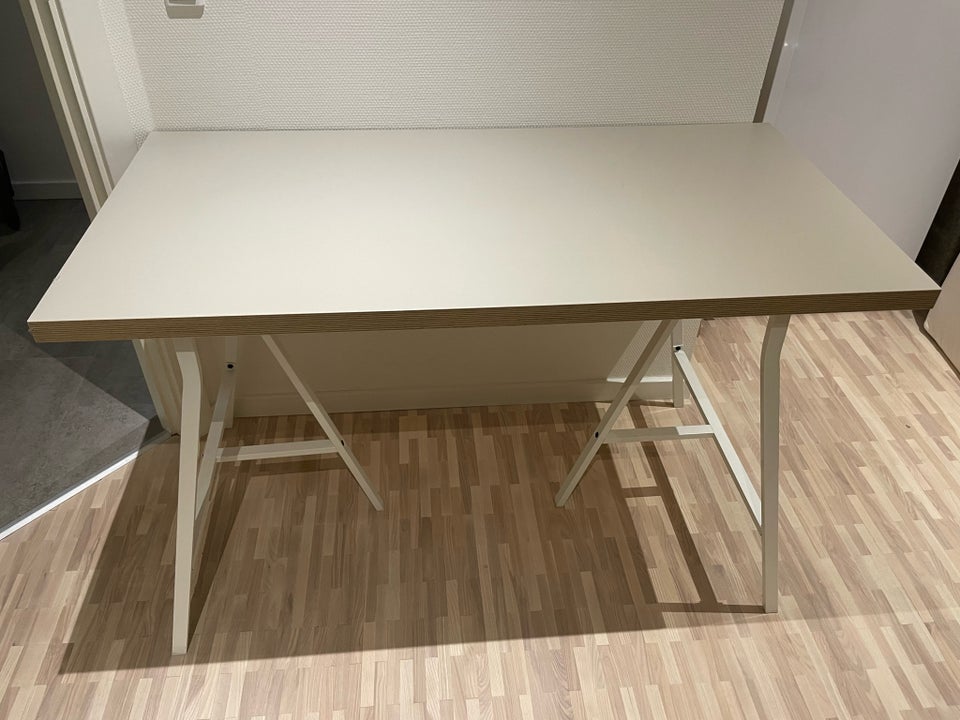 Skrivebord, Ikea, b: 120 d: 60