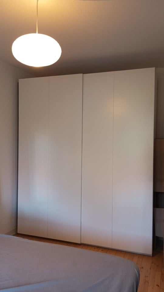 Garderobeskab Ikea b: 175 d: 58 h: