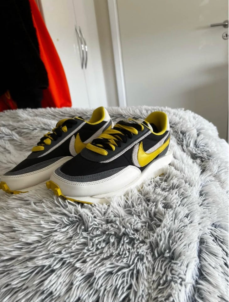 Sneakers, str. 40, Nike x Sacai x