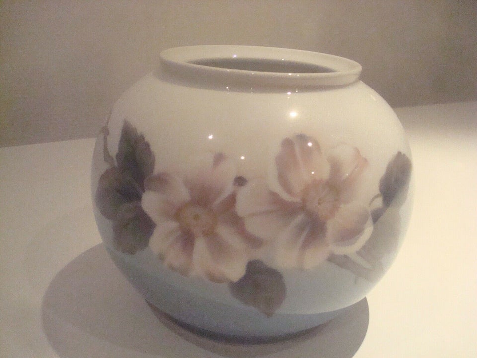 KGL VASE nr 1630 RUND Royal