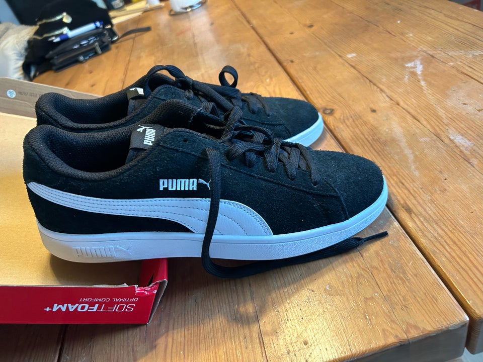 Sneakers, Puma, str. 42,5