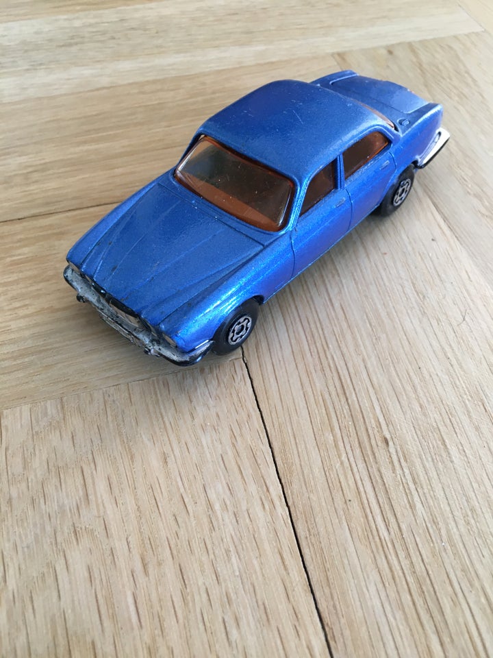 Modelbil, Matchbox Jaguar XJ