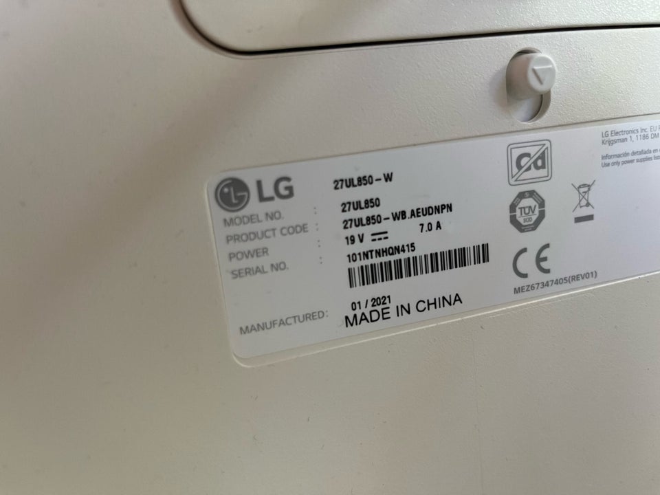 LG LG 27UL850-W 27 tommer