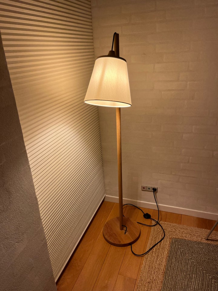 Gulvlampe Muuto