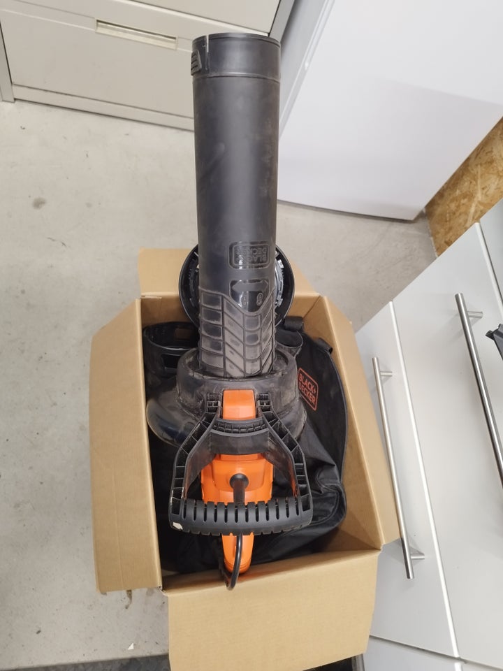 Løvsuger Black and Decker