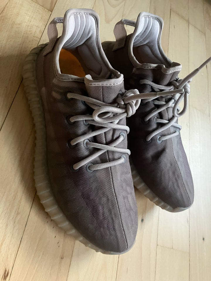 Sneakers Yeezy boost 350 v2 str