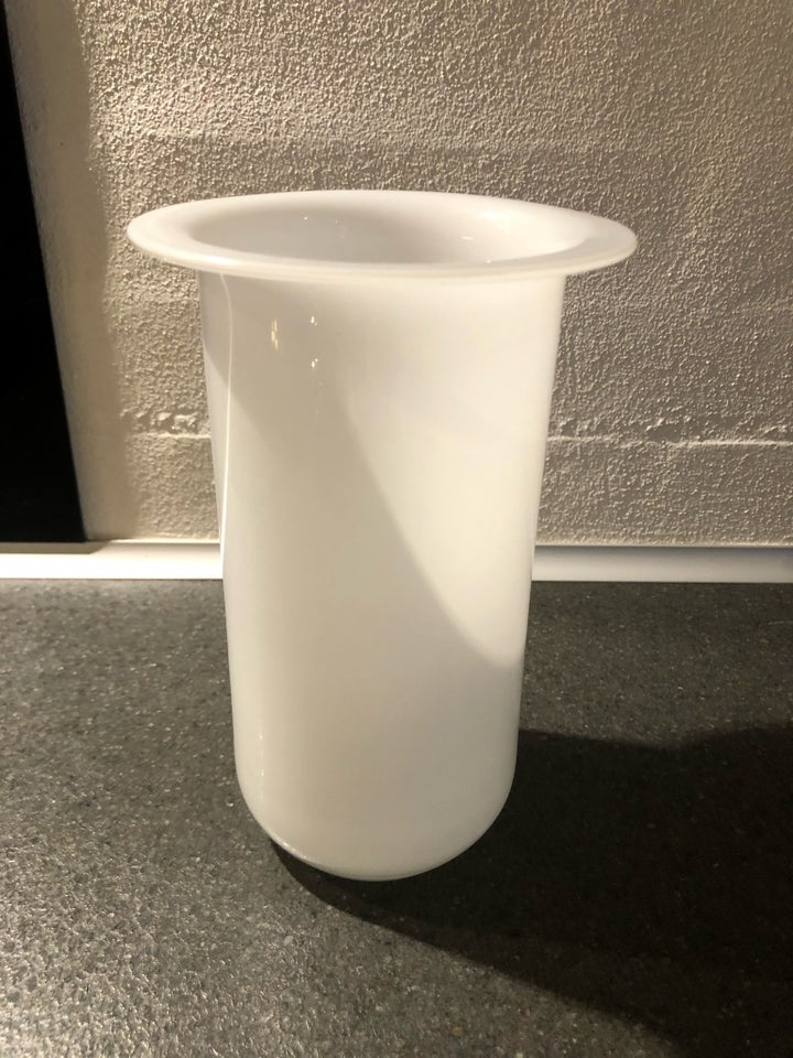 Hvid glas vase