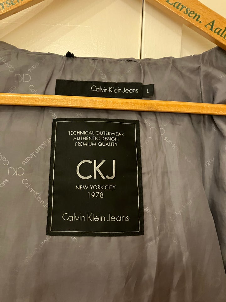 Dynejakke, str. L, Calvin Klein