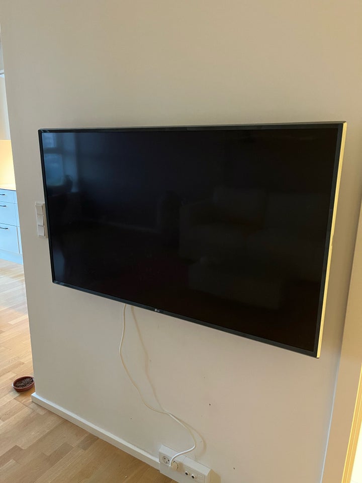 LED LG 49"