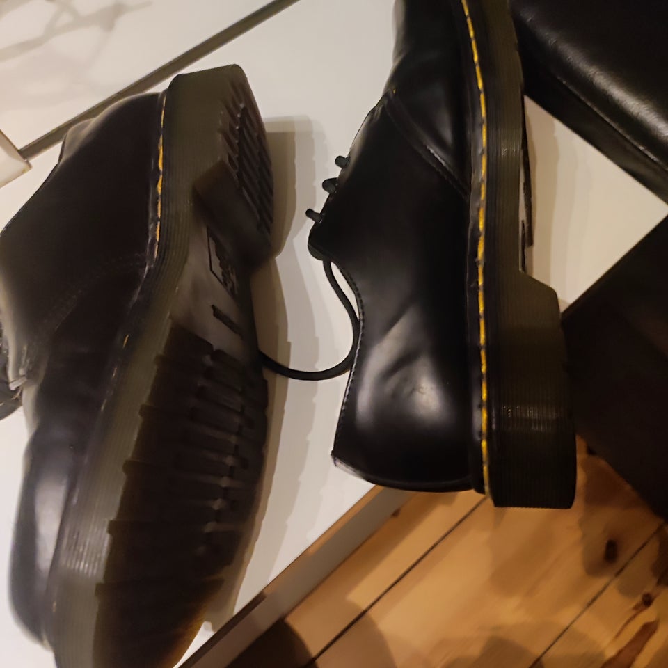 Andet, Dr Martens, str. 40