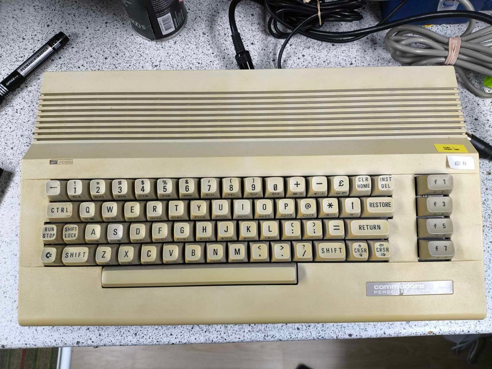 Commodore 64, spillekonsol,